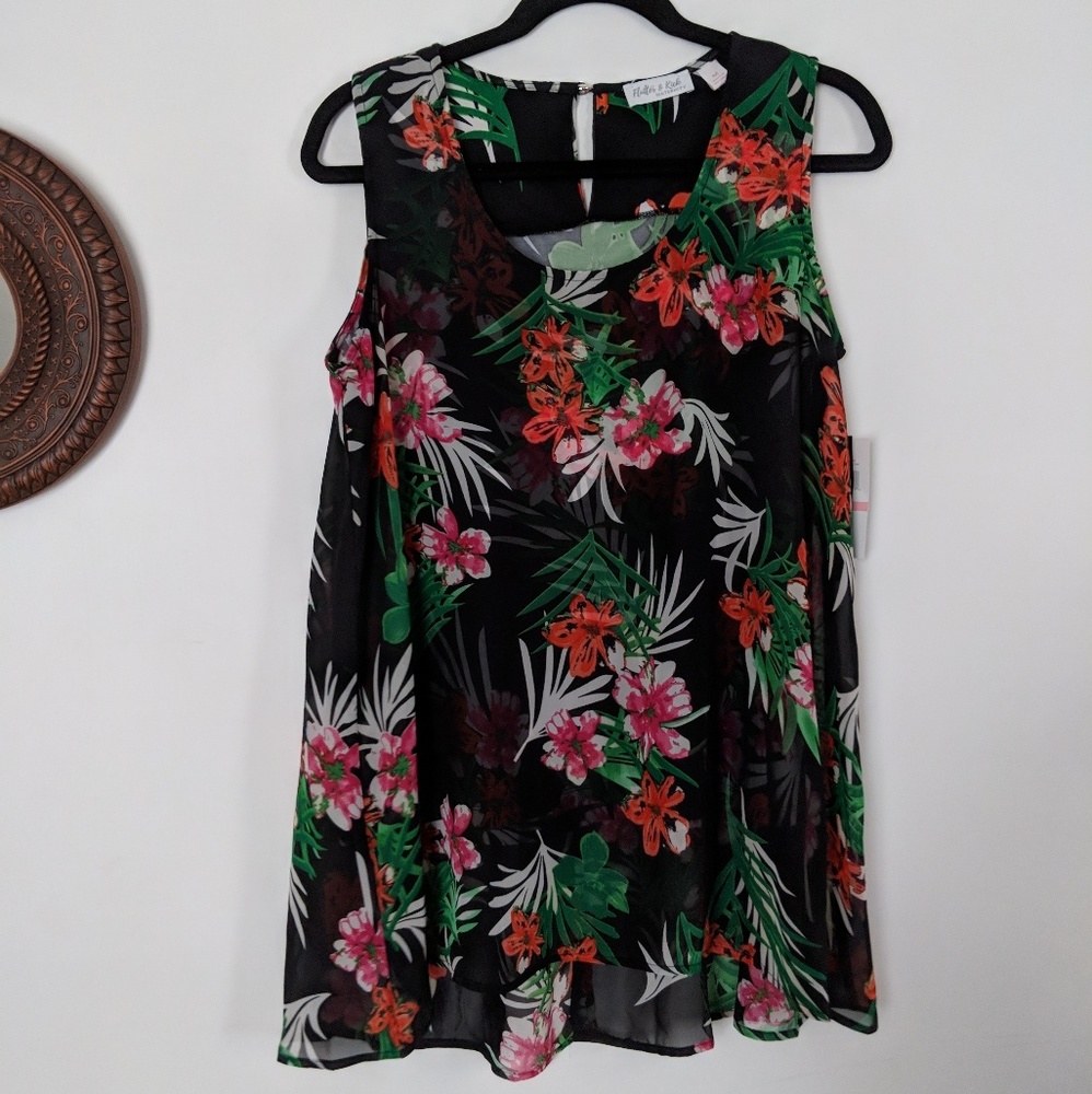 Flutter and kick palm floral tank